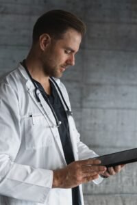 How Short-Term Health Insurance Works, From ID Card to Claim